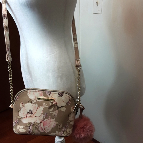 Steve Madden Crossbody/ Shoulderbag - Picture 1 of 8